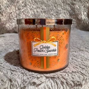 Bath and Body Works Golden Peach Sprakle Candle